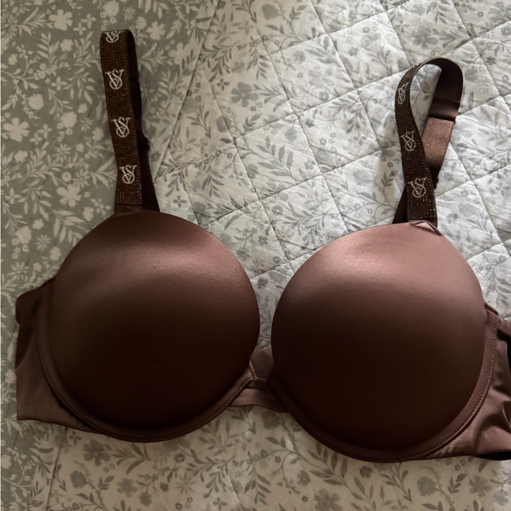 Victoria secret bra 36C